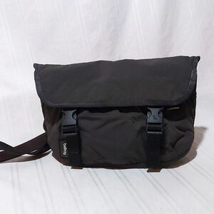 BELLROY NYLON CROSSBODY BAG!